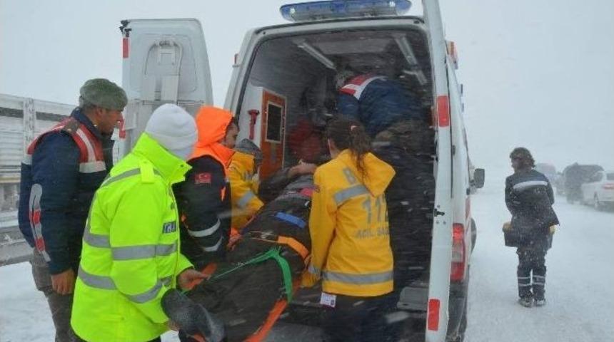 Bilecik’te Onlarca Araç Birbirine Girdi: 30’u Aşkın Yaralı