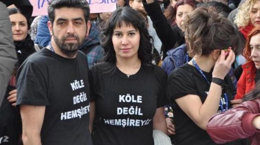 Hemşirelerden Vuvuzelalı Eylem