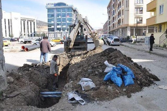 Edremit’te Cadde Ve Sokaklarda Yeniden Düzenleme Çalışmaları Başlıyor