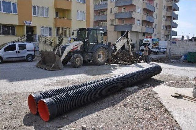 Edremit’te Cadde Ve Sokaklarda Yeniden Düzenleme Çalışmaları Başlıyor