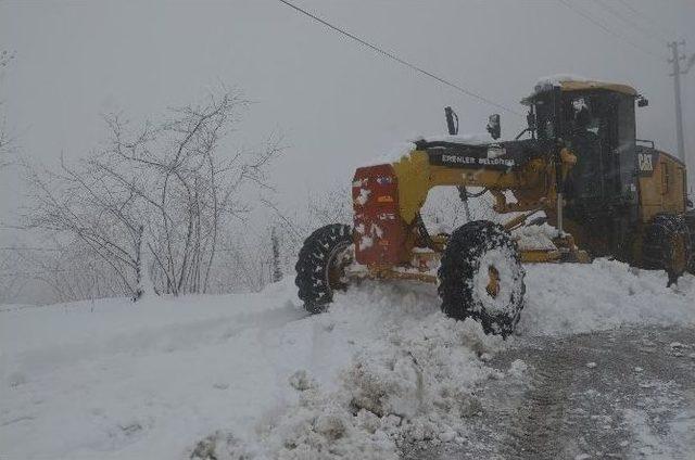 Erenler Belediyesi Kar Timi 24 Saat Görev Başında