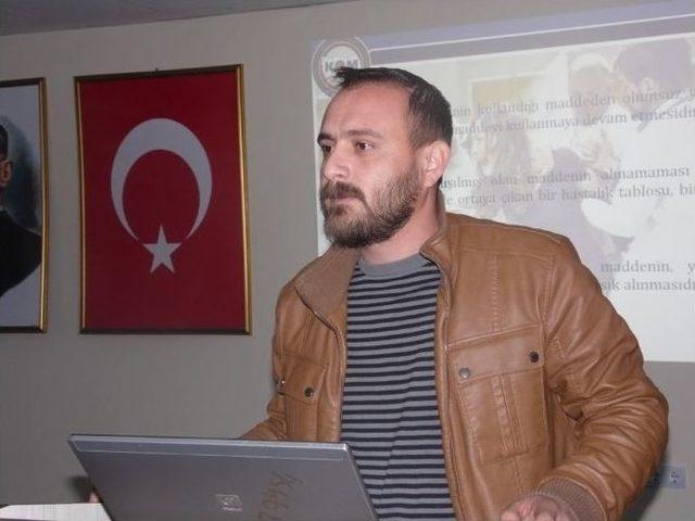 Korkuteli Emniyeti’nden Öğrencilere Madde Bağımlılığı Semineri