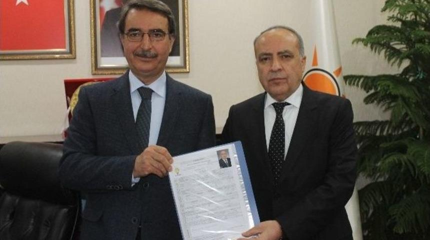 &Ouml;zkan Ak Parti Milletvekili Aday Adaylığı Başvurusunda Bulundu