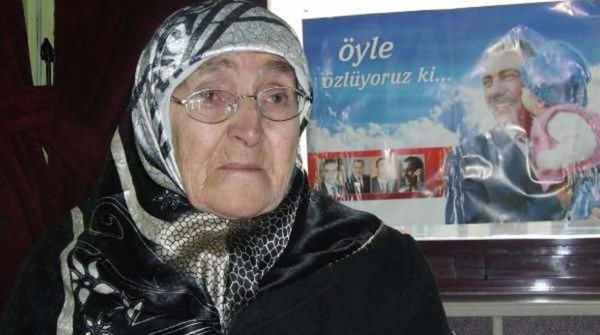 Muhsin Yazıcıoğlu'nun Annesi Fidan Yazıcıoğlu Vefat Etti