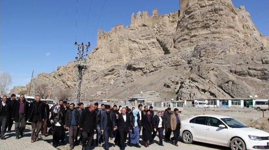 Eş Başkanlar Gürpınar’da