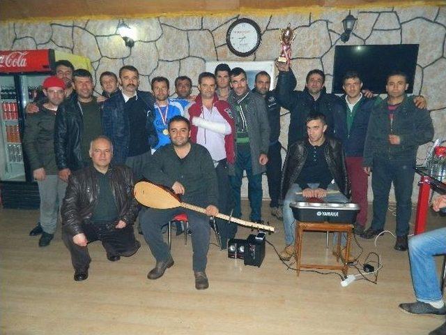 Doğanşehir Hem’den Şampiyon Sporculara Yemek