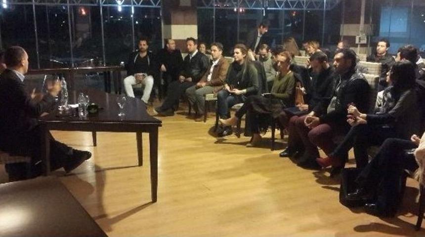 İletişim Fak&uuml;ltesi Dekanı Arık, Konged Akademi&rsquo;nin Konuğu Oldu