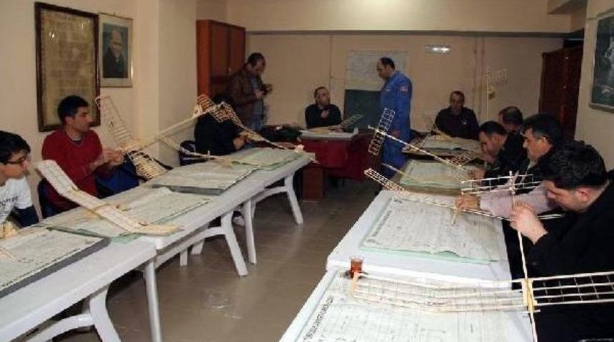 İnfaz Koruma Memurları Model U&ccedil;ak Yapmayı &Ouml;ğrendi