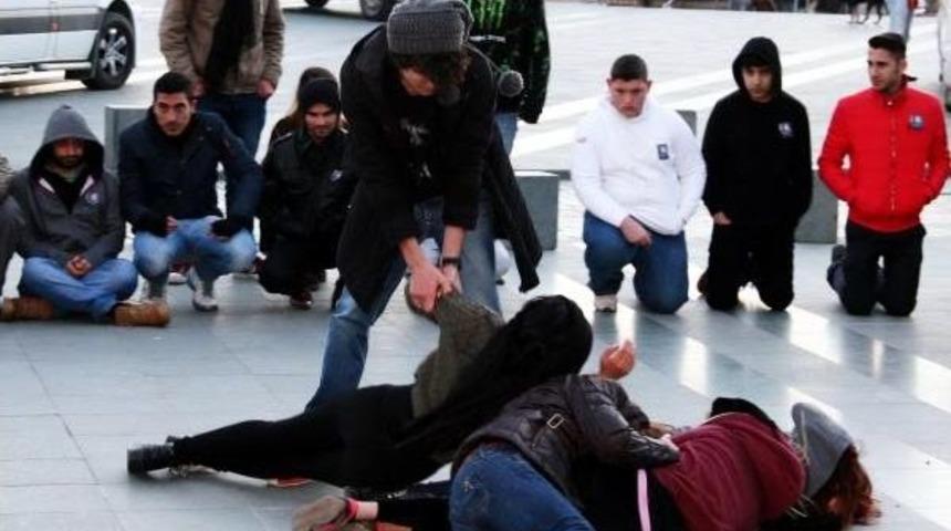 &Ouml;zgecan I&ccedil;in 'sessiz &Ccedil;ığlık'