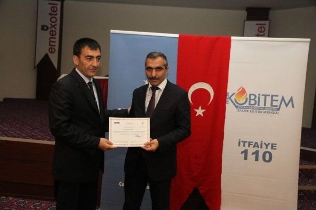 İtfaiyeciler Sertifikalarını Aldı