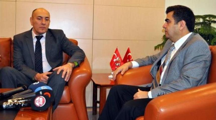 Litvanya B&uuml;y&uuml;kel&ccedil;isi'nden Kayseri Ile 'ticaret K&ouml;pr&uuml;s&uuml;' Isteği