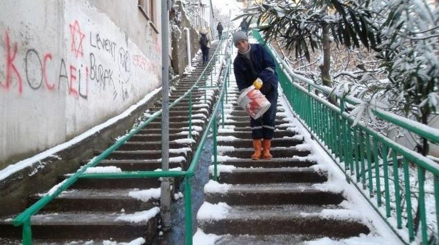 Belediye Ekipleri Canla Başla &Ccedil;alıştılar