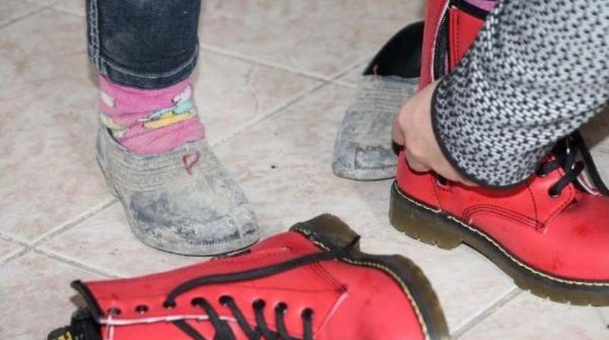 Mehmet&ccedil;ik, &Ouml;ğrencileri Sevindirdi