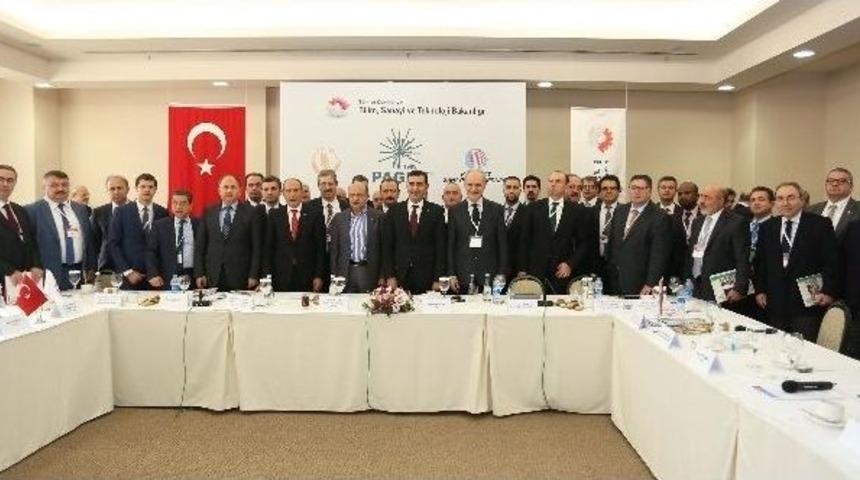 Plastik &Uuml;retimi Y&uuml;zde 5,7 İhracatı Y&uuml;zde 8,9 B&uuml;y&uuml;d&uuml;