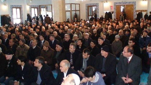 Ereğli’de Yunus Emre Uğurlu Cami İbadete Açıldı