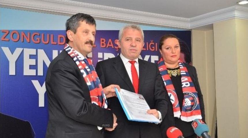 Demir, Ak Parti&rsquo;ye Resmi Başvurusunu Yaptı