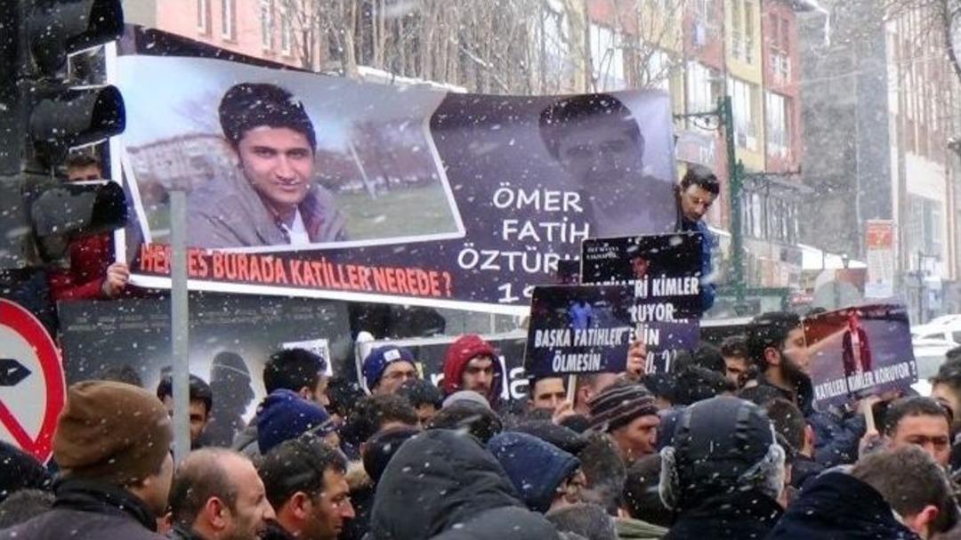Kars&rsquo;ta &rsquo;&ouml;mer Fatih &Ouml;zt&uuml;rkler&rsquo; İsyanı