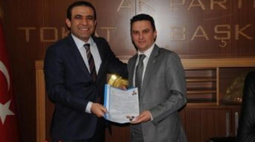 Şahin, Milletvekili Aday Adaylığı Başvurusunu Yaptı