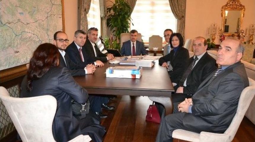 Yunusemre Kent Konseyinden Vali Bektaş&rsquo;a Ziyaret