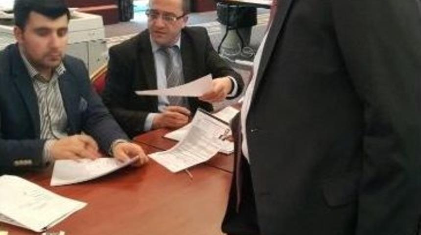 Kandaşoğlu Ak Parti&rsquo;den Başvurusunu Yaptı