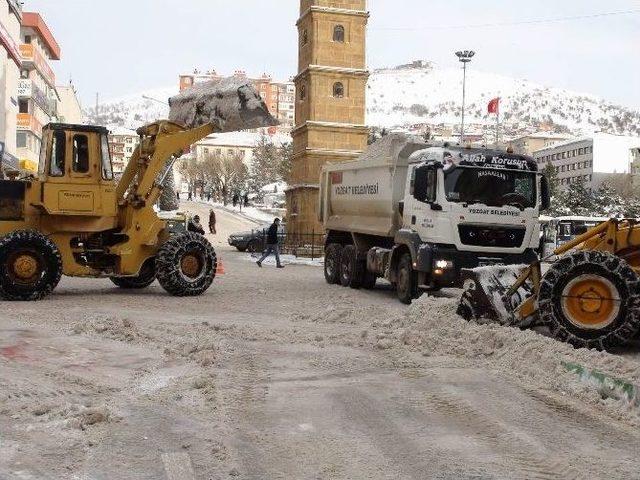 Yozgat Belediyesinden Kar Temizliği