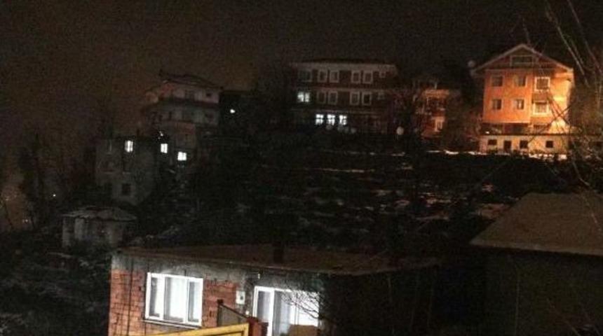 Zonguldak'ta Heyelan Nedeniyle 4 Katlı Bina Tahliye Edildi