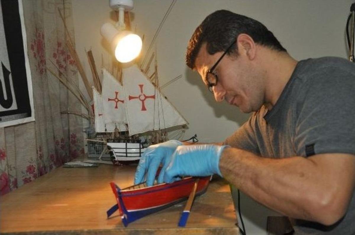 (&ouml;zel Haber) Fabrika İş&ccedil;isi Sanat İ&ccedil;in Evini At&ouml;lyeye &Ccedil;evirdi