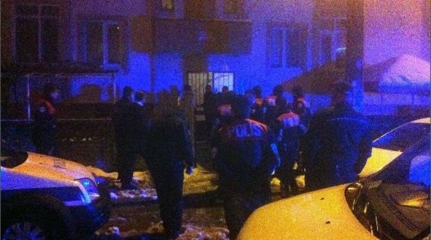 Sakarya&rsquo;da Alkoll&uuml; Gen&ccedil;, Polisi Yaraladı