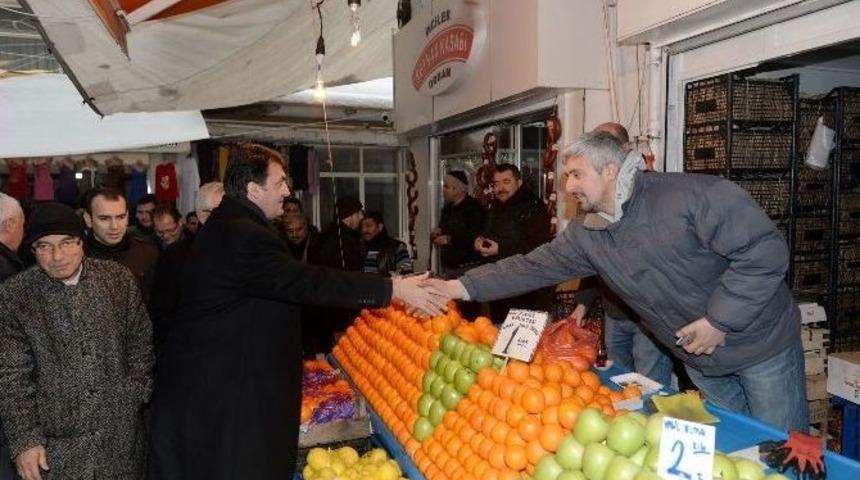 D&uuml;ndar, Soğuk Kış G&uuml;nlerinde Esnafı Unutmadı