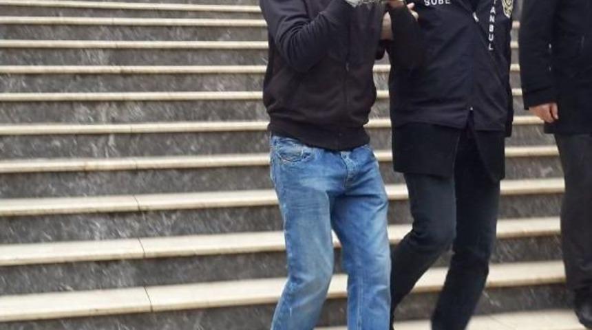 Yeni Tanıştığı Arkadaşını &Ouml;ld&uuml;rm&uuml;ş