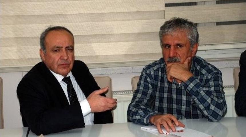 Dr. Nihat &Ouml;zkan Se&ccedil;im &Ccedil;alışmalarına Devam Ediyor