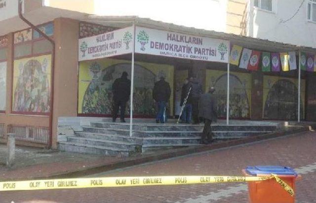 Hdp'nin Darıca İlçe Binası Kurşunlandı