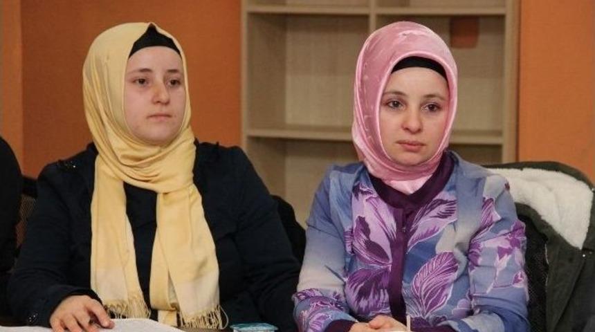 Bilge Kadın Platformu &Uuml;yeleri &rsquo;fetva Yokuşu&rsquo; Kitabını Tartıştı