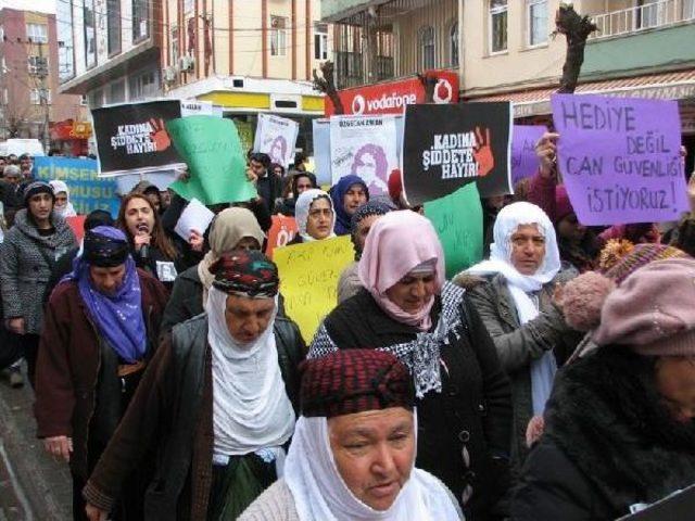 Viranşehir'de Kadına Şiddet Protestosu