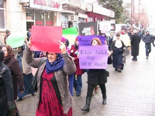 Viranşehir'de Kadına Şiddet Protestosu