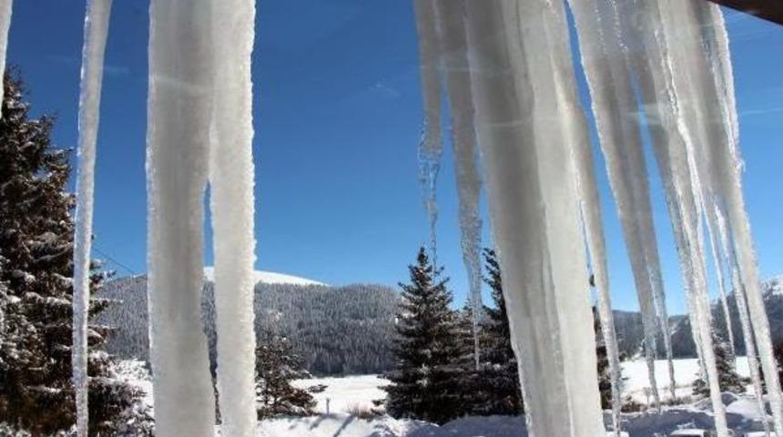 Abant'ta Şambrelle Kayak