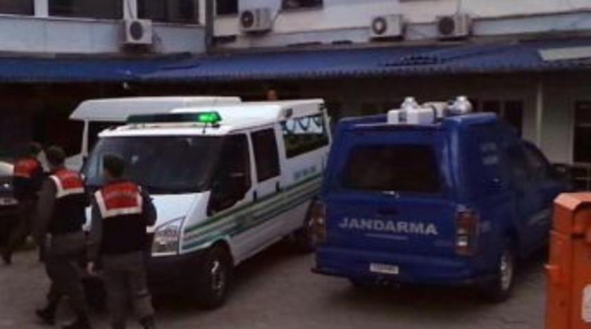 Yemek Yediği Restoranda &Ouml;ld&uuml;r&uuml;ld&uuml;