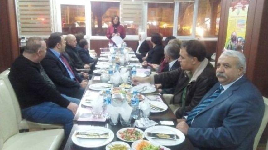 Iğdır&rsquo;da Kansere G&uuml;l&uuml;mse Derneğinin Toplantısı