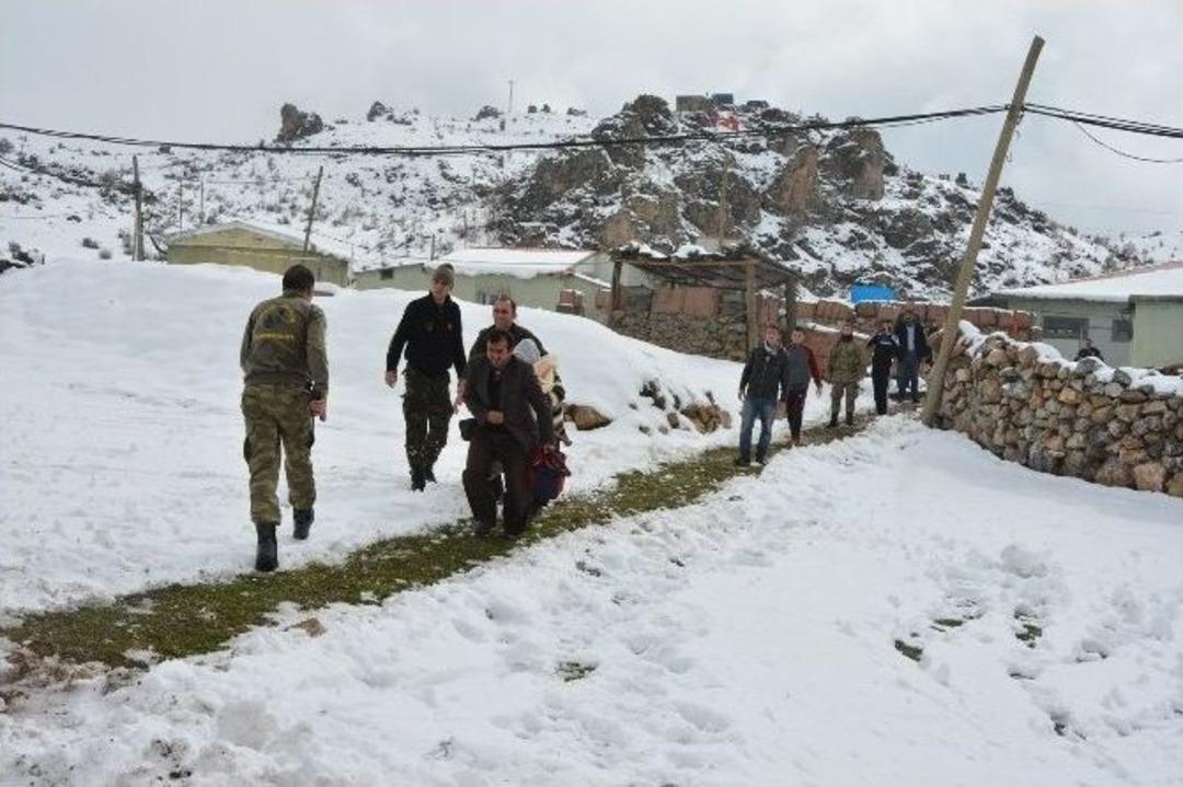 Mehmet&ccedil;ik, 1,5 Yaşındaki Bebek İ&ccedil;in Seferber Oldu