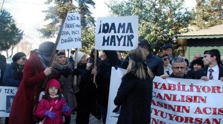 &Ouml;zgecan Protestosunda Idam Tepkisi