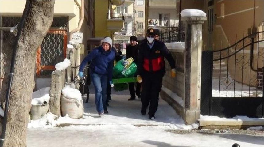 Yaşlı Adam Evinde &Ouml;l&uuml; Bulundu