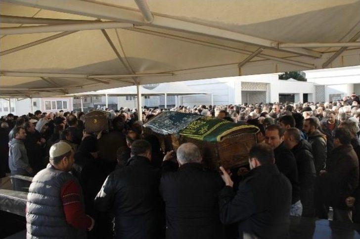 3 Dakika Arayla Doğan İkizler 3 Dakika Arayla Vefat Etti G2