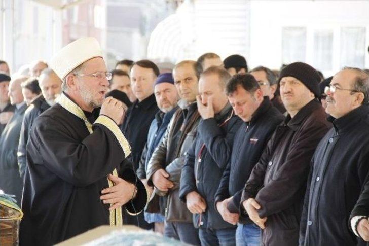 3 Dakika Arayla Doğan İkizler 3 Dakika Arayla Vefat Etti G4