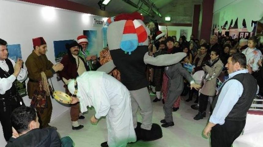 Trabzon B&uuml;y&uuml;kşehir Standı Ziyaret&ccedil;i Akınına Uğruyor.