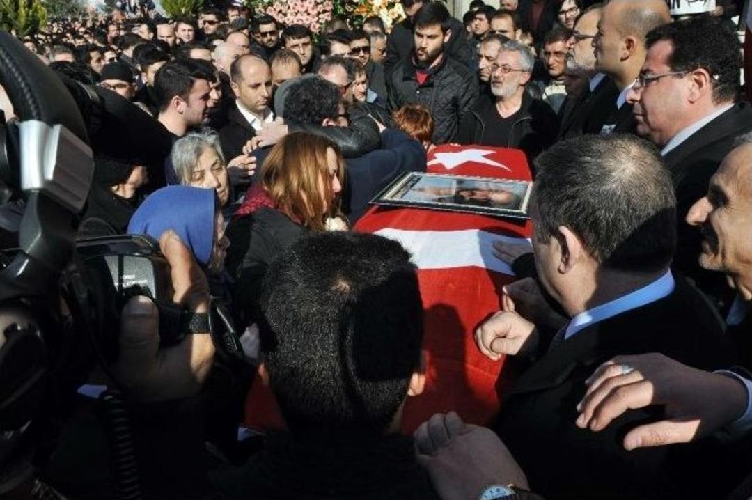 Fırat &Ccedil;akıroğlu Son Yolculuğuna Uğurlandı