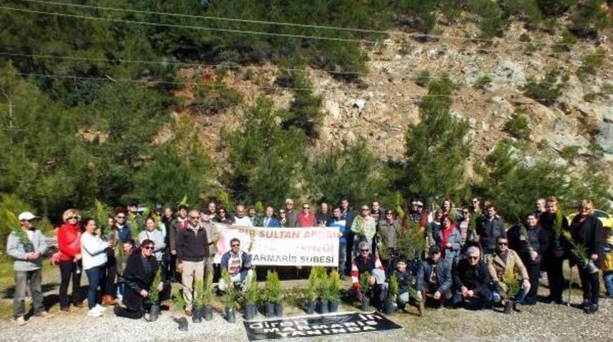 &Ouml;zgecan I&ccedil;in Fidan Diktiler