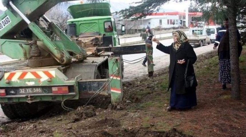 Sakarya Valisi H&uuml;seyin Avni Coş&rsquo;un Annesi Haklı &Ccedil;ıktı