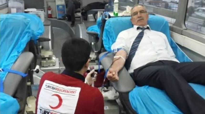 Başkan Kale&rsquo;den Kan Bağışına Destek