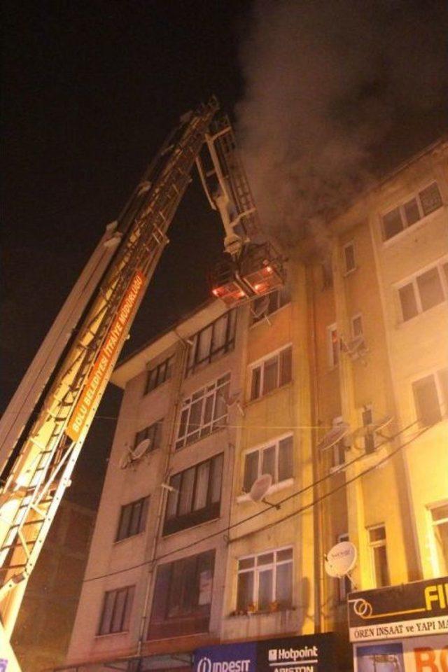 Bolu'da Öğrenci Evinde Yangın