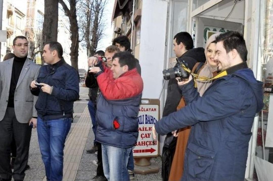 Yalova&rsquo;da Engelliler Fotoğraf &Ccedil;ekmeyi &Ouml;ğrendi